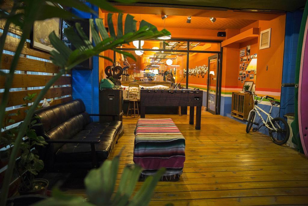 Rainbow Wave Surfing Hostel Kota Tua Kota Tua Hengchun Bagian luar foto