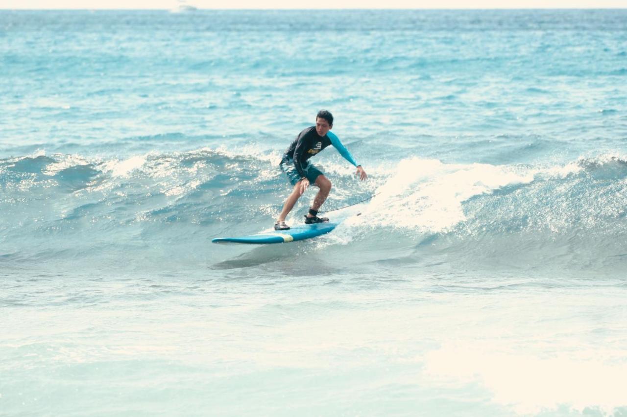 Rainbow Wave Surfing Hostel Kota Tua Kota Tua Hengchun Bagian luar foto